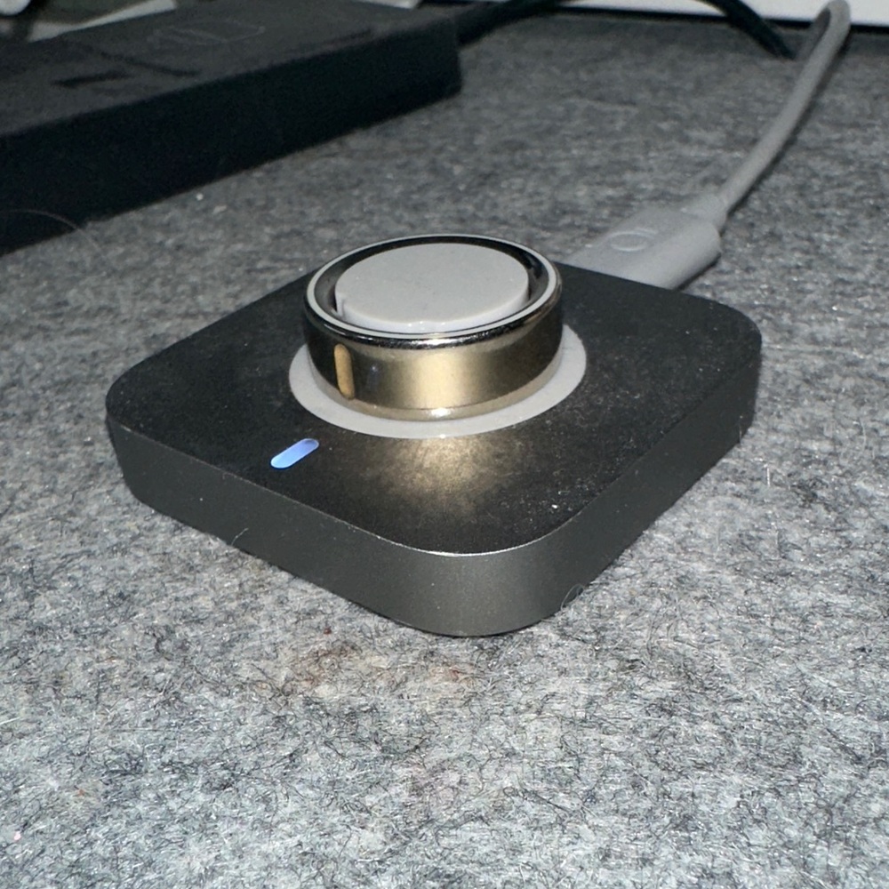 Oura Ring gen 4 SIZE 8 Gold Charging Dock NOT INCLUDED - Picture 1 of 5